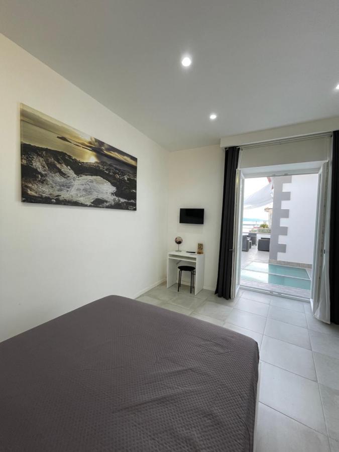 Terrazza Don Mario Bed&Breakfast Pozzuoli Kültér fotó
